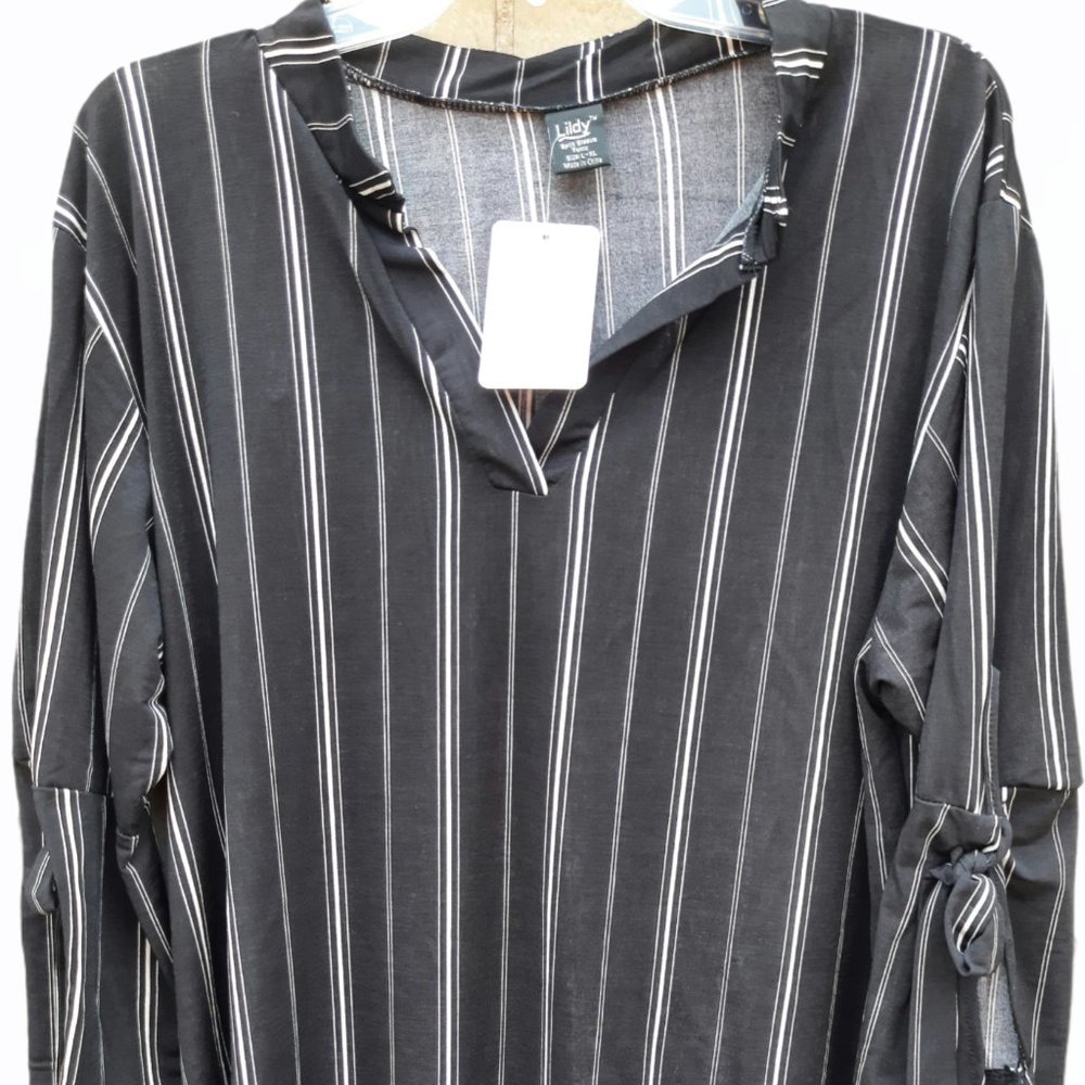 Lildy Black and White striped split sleeve tunic